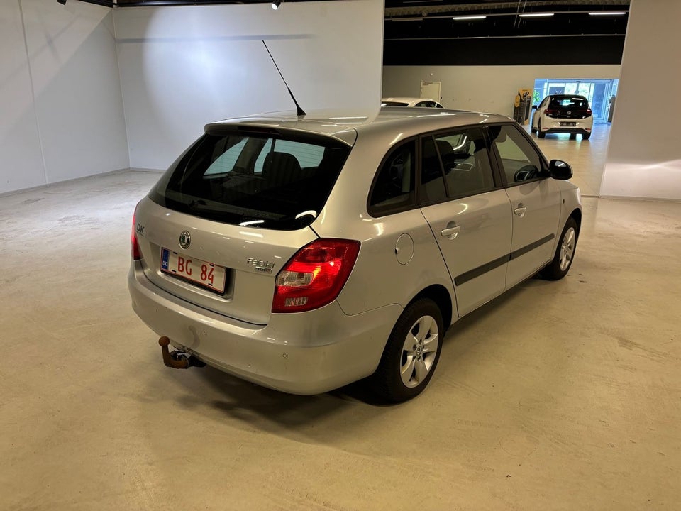 Skoda Fabia 1,2 12V Ambiente Combi 5d