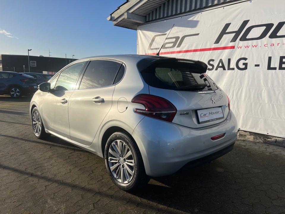 Peugeot 208 1,6 BlueHDi 100 Allure 5d