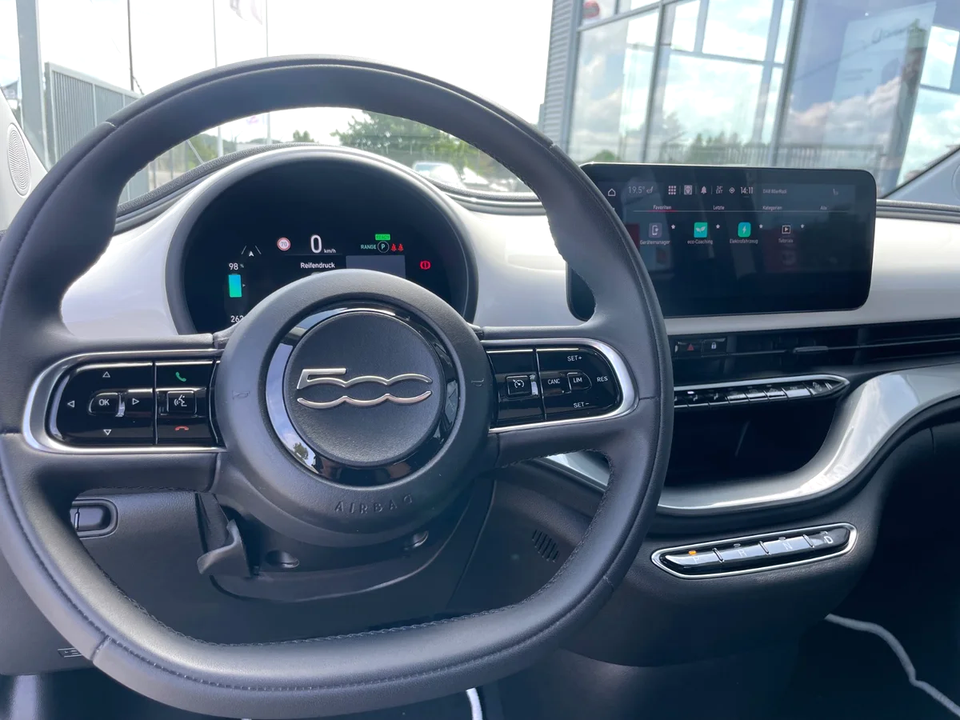 Fiat 500e 42 Icon Pack Cabrio 2d