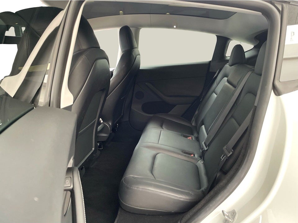 Tesla Model Y Long Range RWD 5d