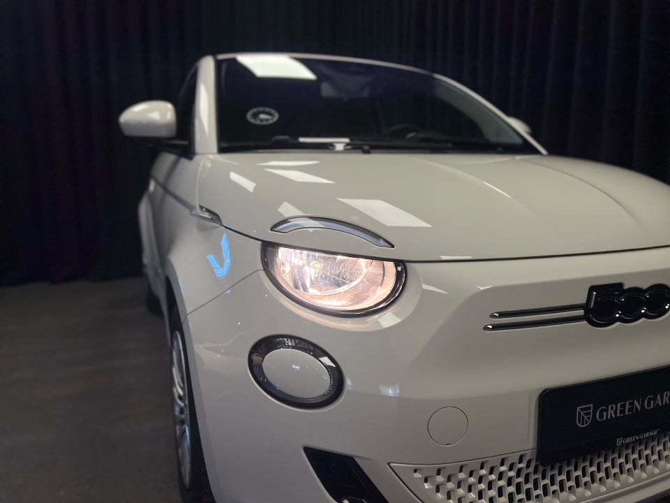 Fiat 500e 42 Icon 3d