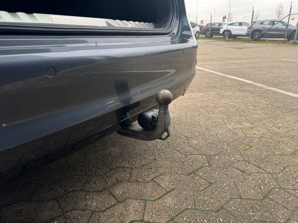 BMW 330e 2,0 Touring Sport Line aut. 5d