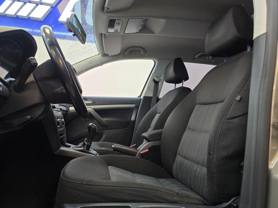 Skoda Octavia 1,4 TSi 122 Elegance Combi 5d