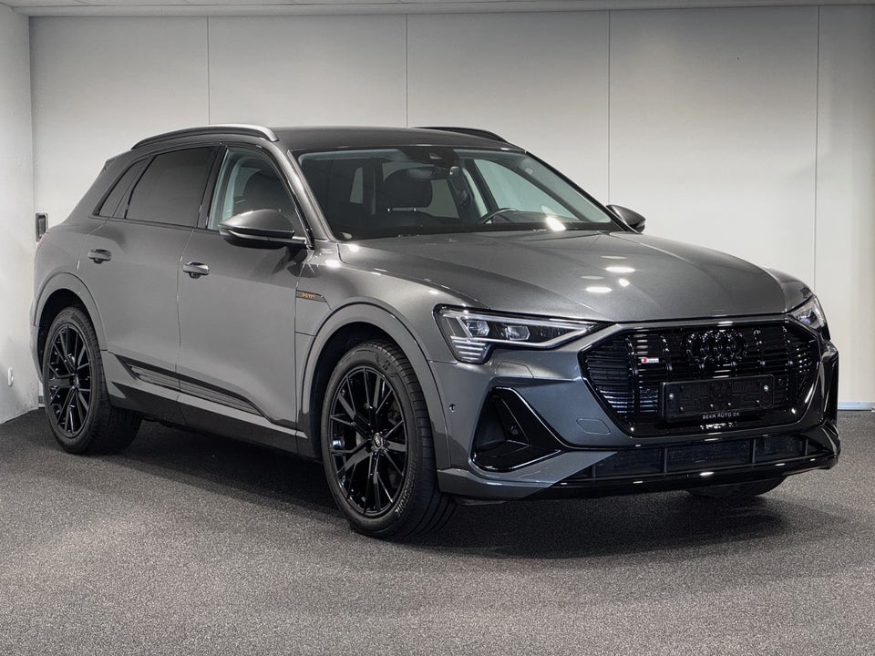 Audi e-tron 55 S-line quattro 5d