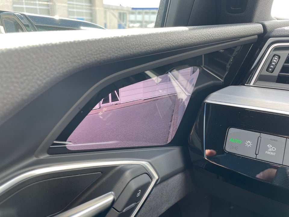 Audi e-tron 55 S-line quattro 5d