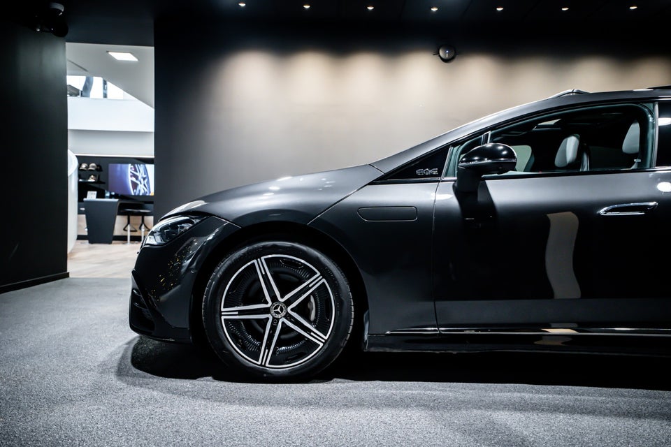 Mercedes EQE350 AMG Line 4d