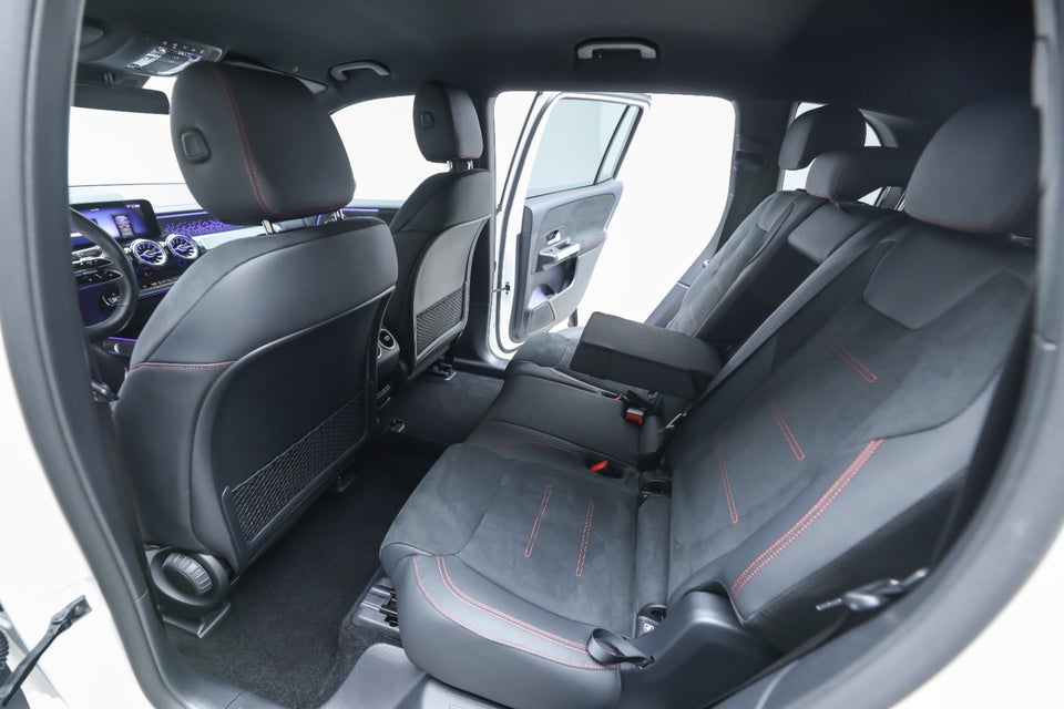 Mercedes EQB250+ AMG Advance 5d