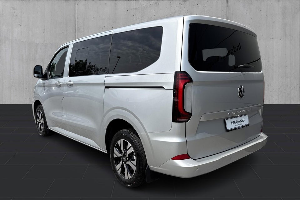 VW e-Caravelle 64 Life SWB