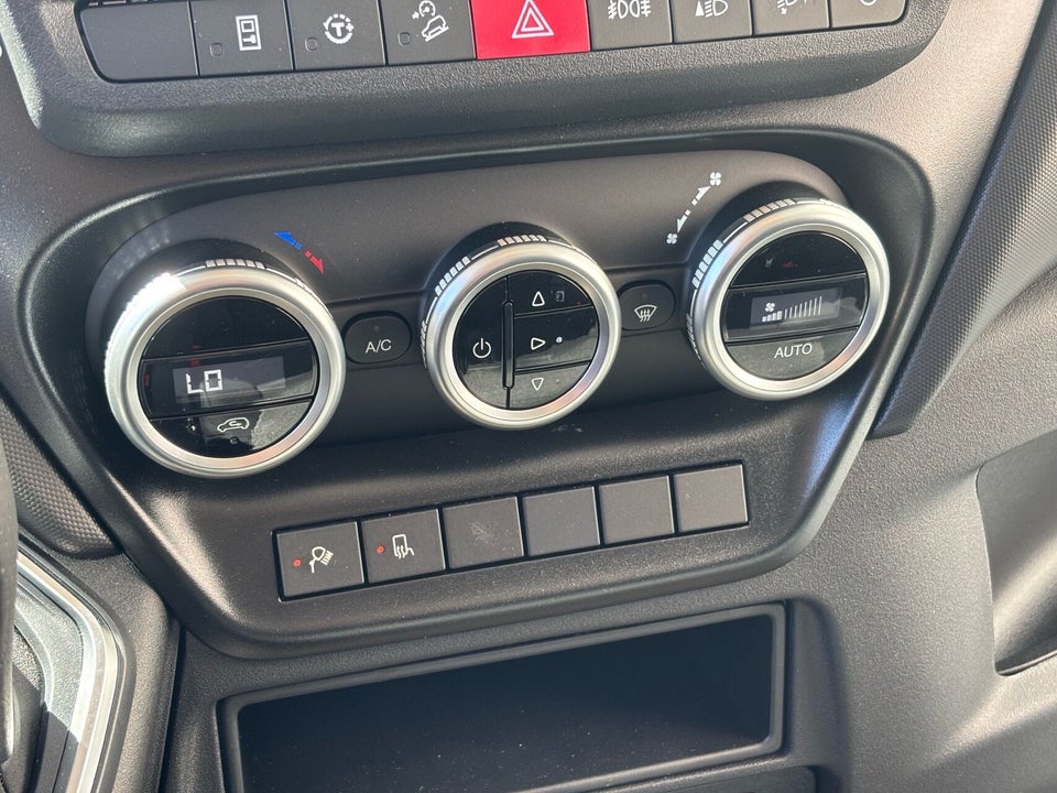 Iveco Daily 3,0 35C18 12m³ Van AG8