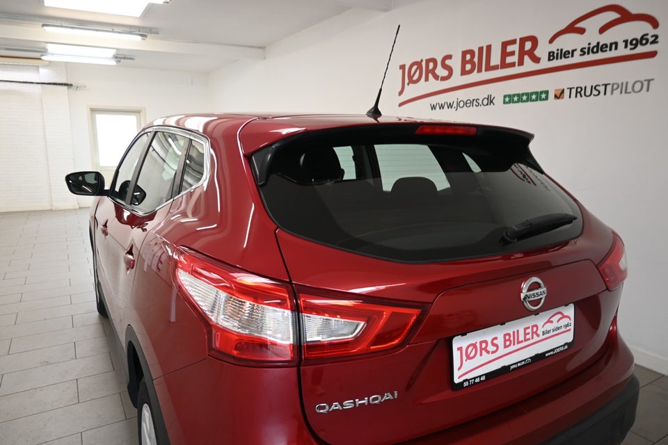 Nissan Qashqai 1,2 Dig-T 115 Visia City 5d