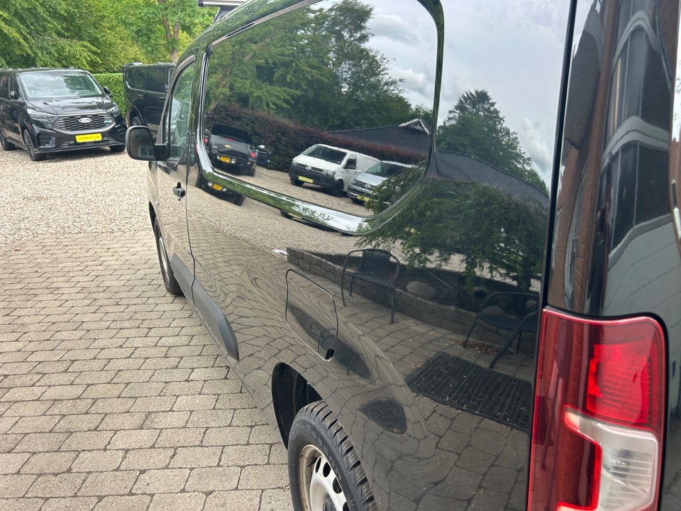 Citroën Berlingo 1,5 BlueHDi 100 L2 ProffLine Van