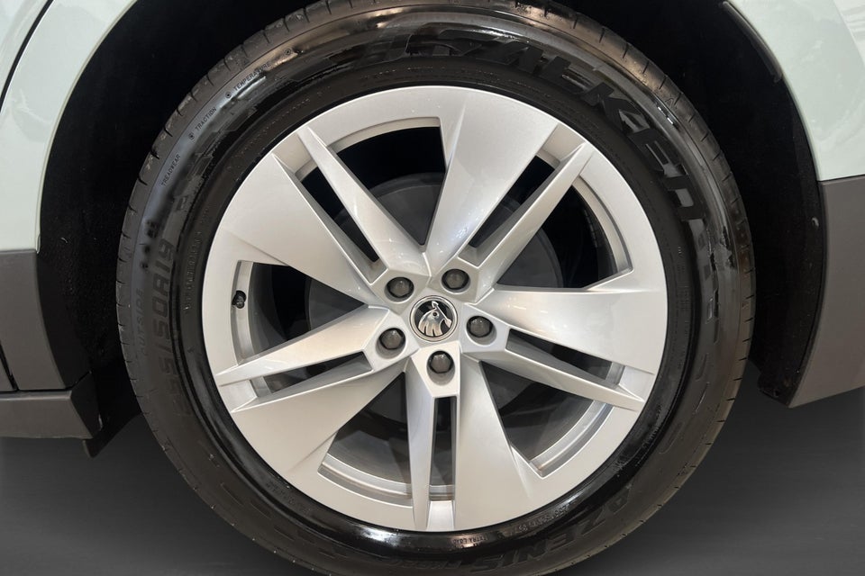 Skoda Enyaq 80 iV Plus 5d