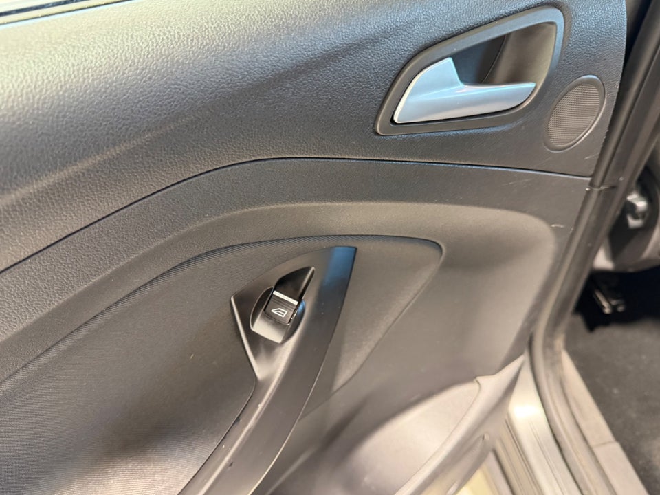 Ford C-MAX 1,0 SCTi 100 Fun 5d