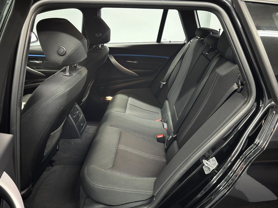 BMW 320d 2,0 Touring M-Sport aut. 5d