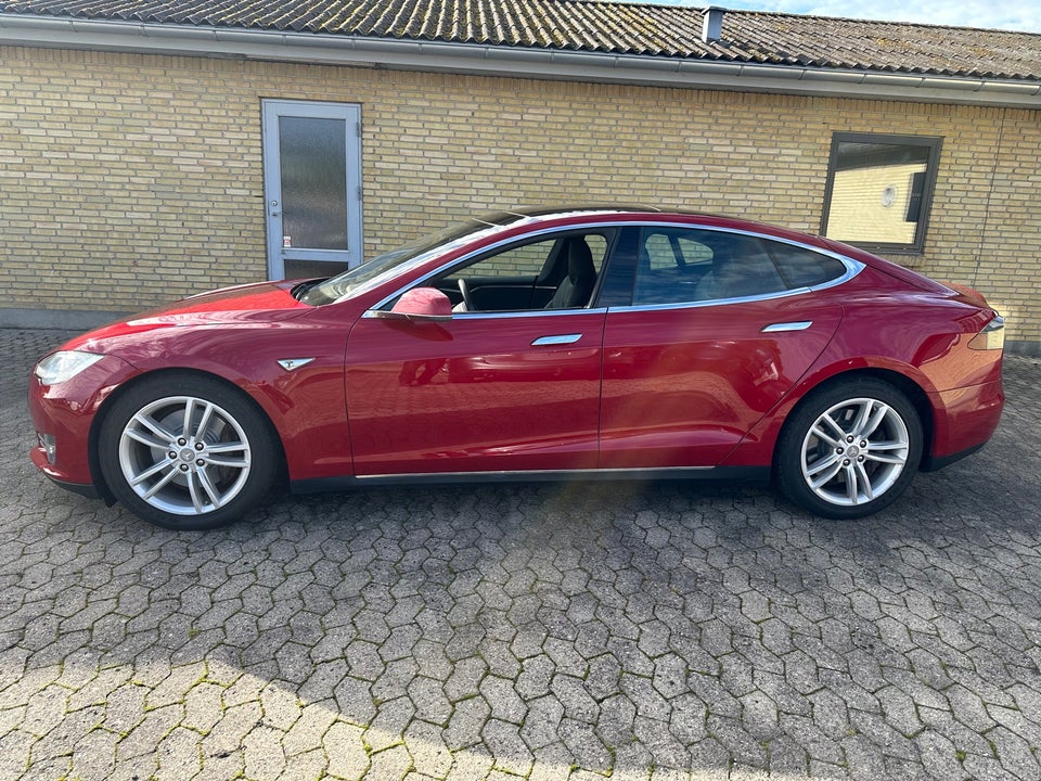 Tesla Model S 85D 5d