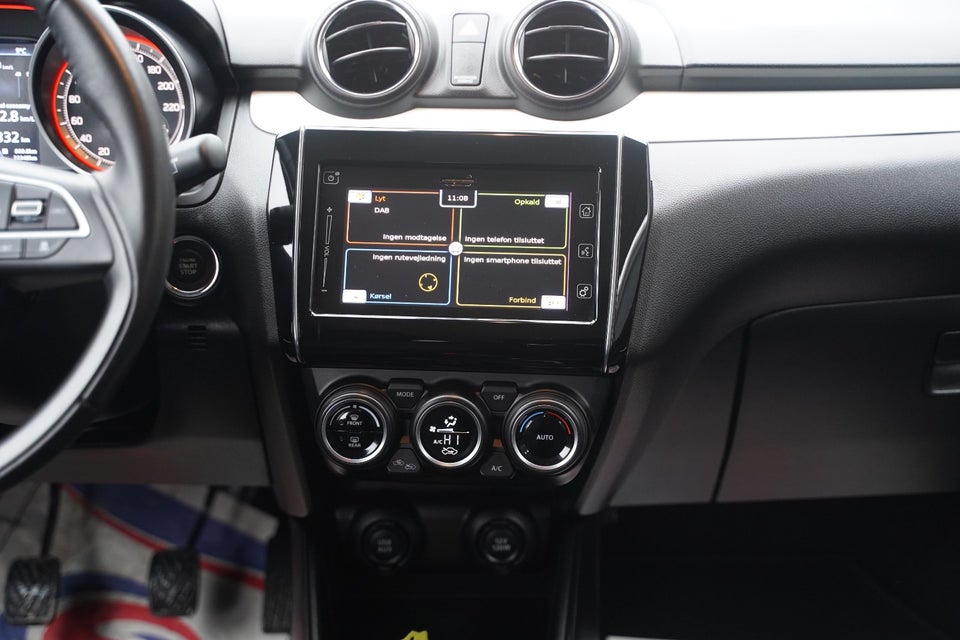 Suzuki Swift 1,0 Boosterjet mHybrid Exclusive Hit 5d