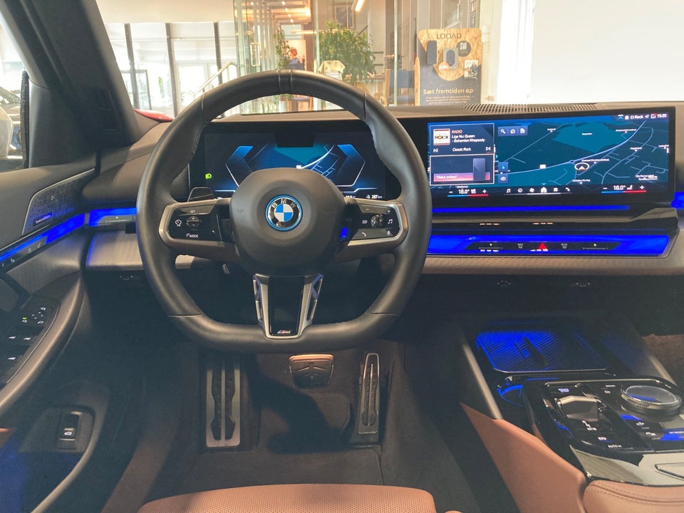 BMW i5 eDrive40 Fully Charged M-Sport 4d