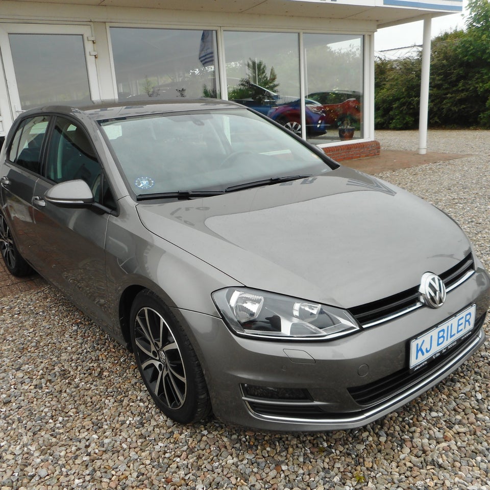 VW Golf VII 1,4 TSi 140 Highline BMT 5d