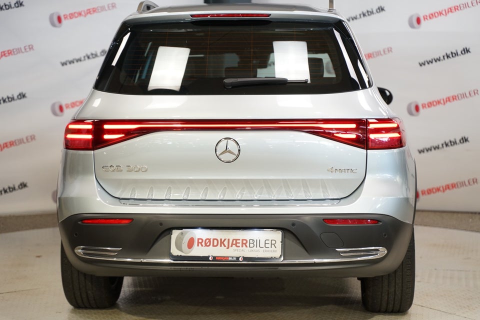 Mercedes EQB300 Progressive Advance Plus 4Matic 5d