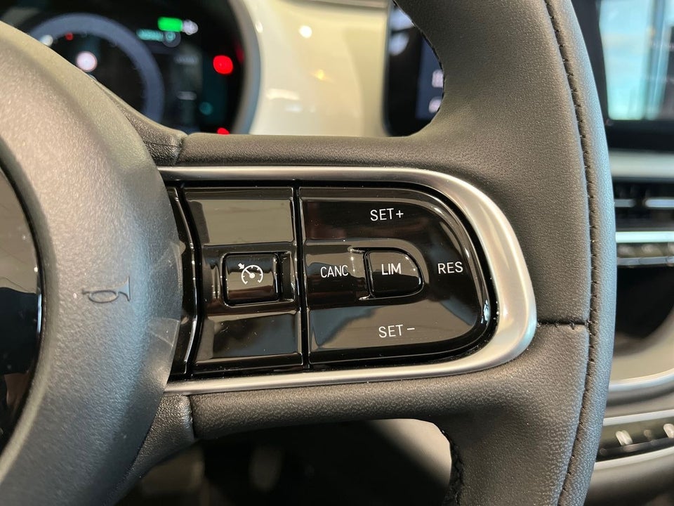 Fiat 500e 42 Icon Cabrio 2d