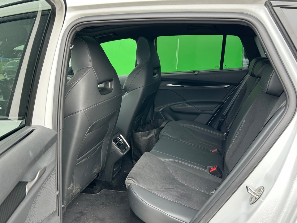 Skoda Enyaq 85 iV Sportline Maxx 5d