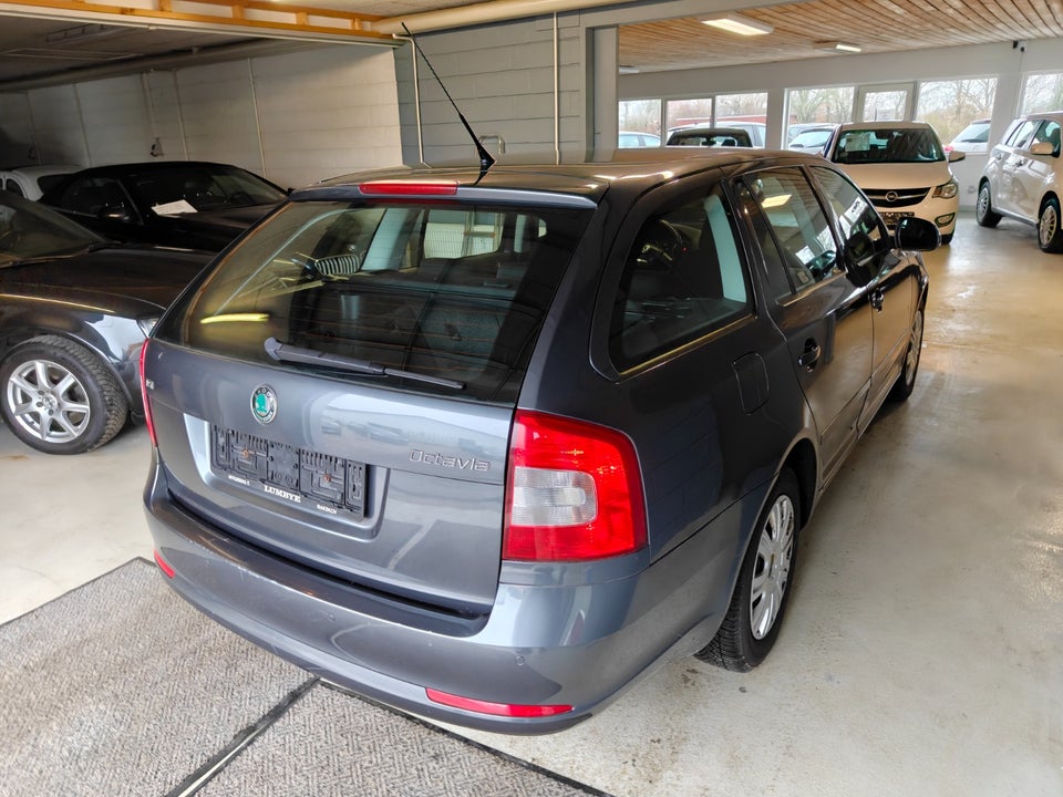 Skoda Octavia 1,4 TSi 122 Elegance Combi 5d
