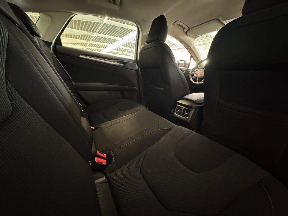 Ford Mondeo 1,5 SCTi 160 Titanium 5d