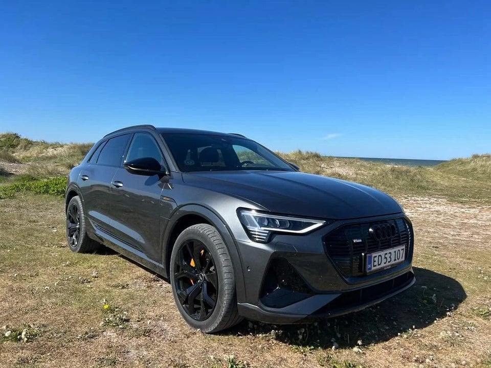 Audi e-tron 55 S-line quattro 5d