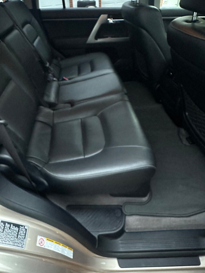 Toyota Land Cruiser 4,5 V8 D-4D T3 aut. Van 5d