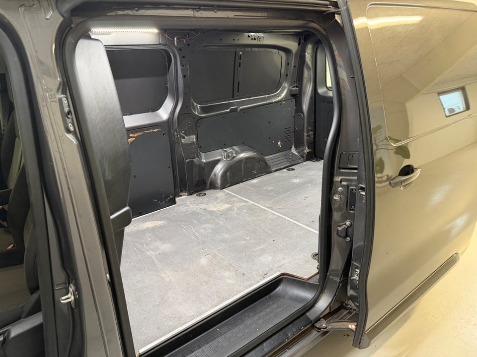 Toyota ProAce 2,0 D 177 Long Comfort Master aut. 5d