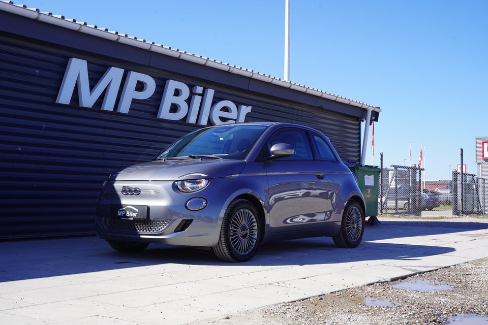 Fiat 500e 42 Icon 3d