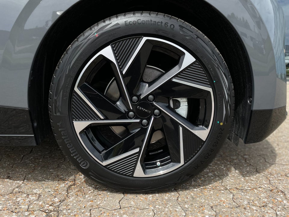 Lynk & Co 02 More 5d