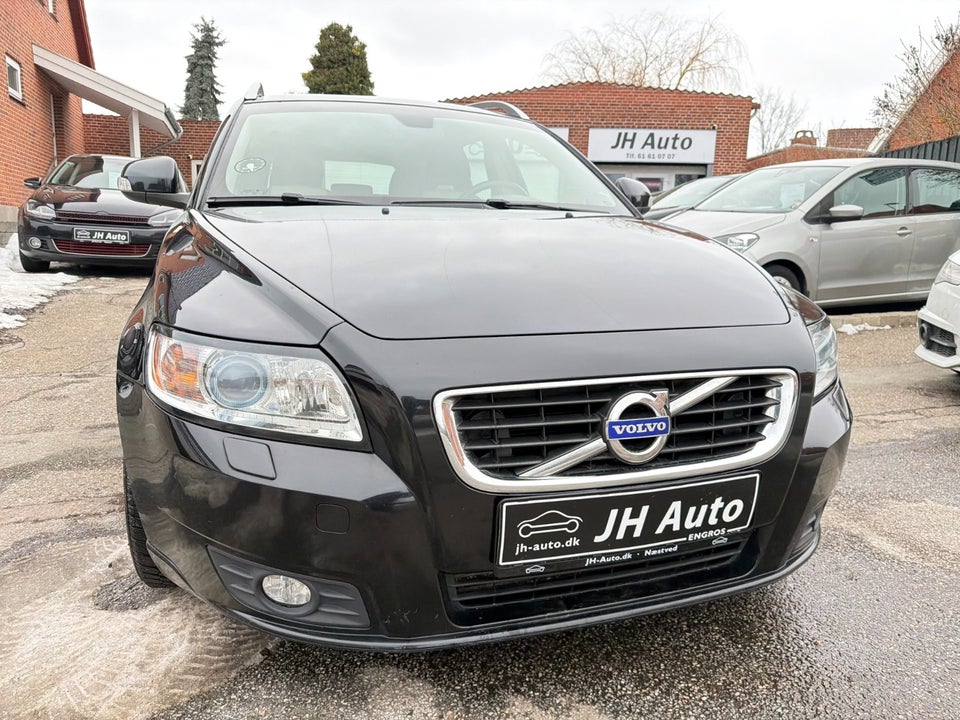 Volvo V50 1,6 D2 115 Momentum 5d