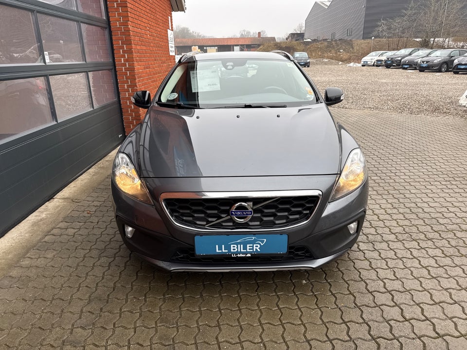 Volvo V40 CC 1,6 D2 115 Kinetic aut. 5d