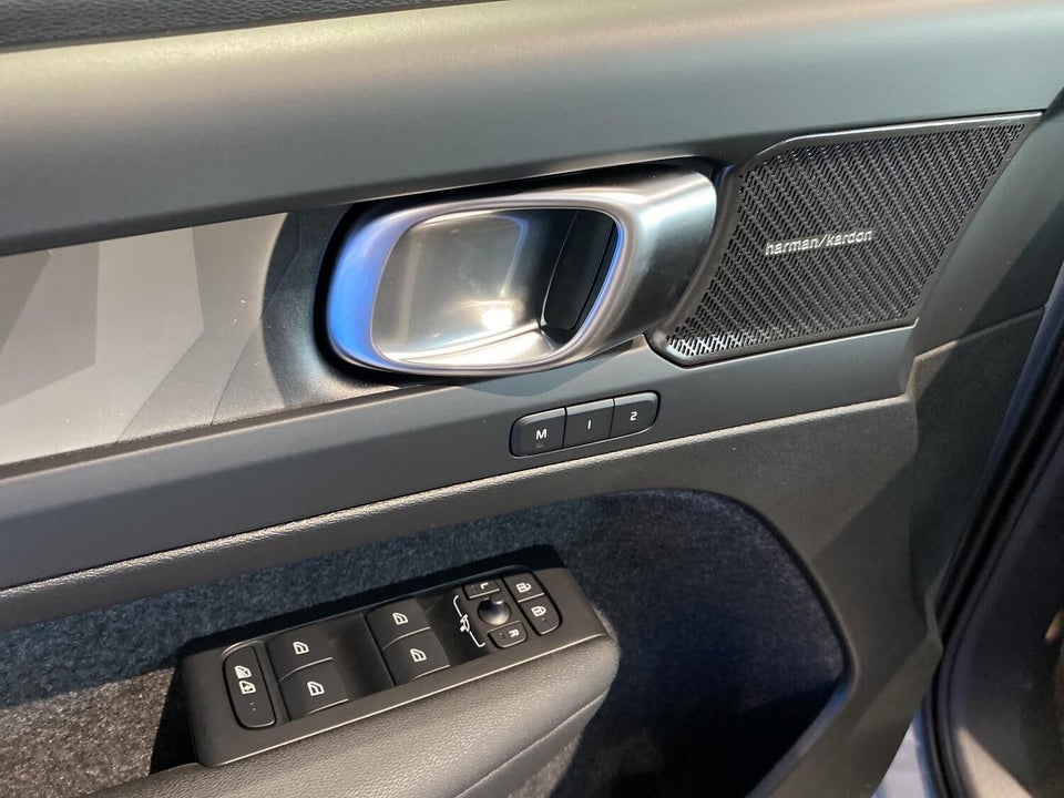 Volvo EX40 Extended Range Ultra 5d