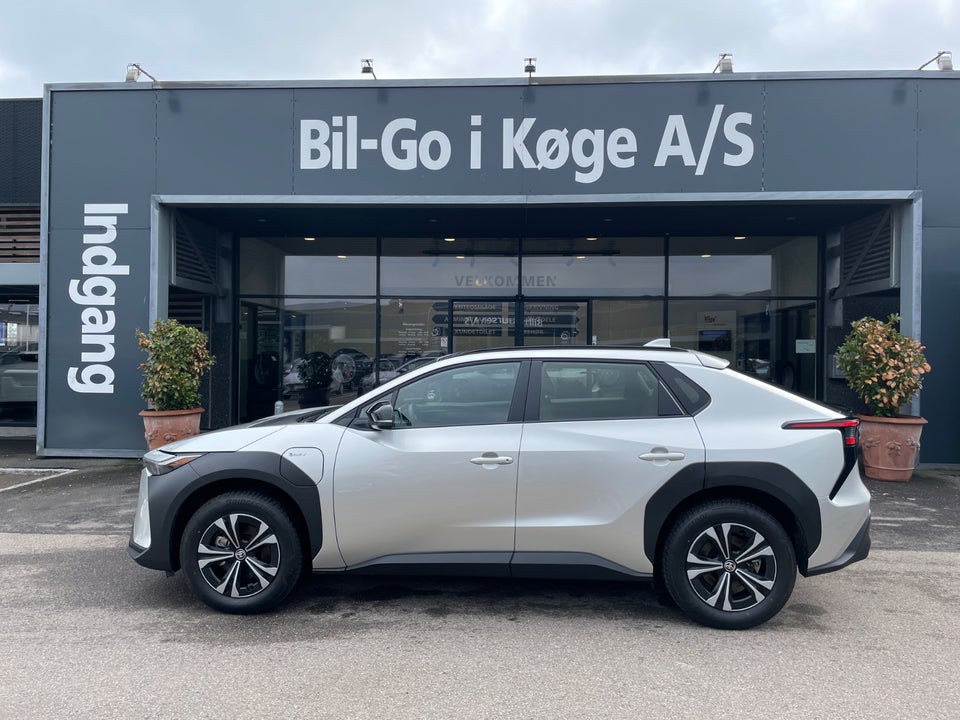 Toyota bZ4X 73 Active 5d