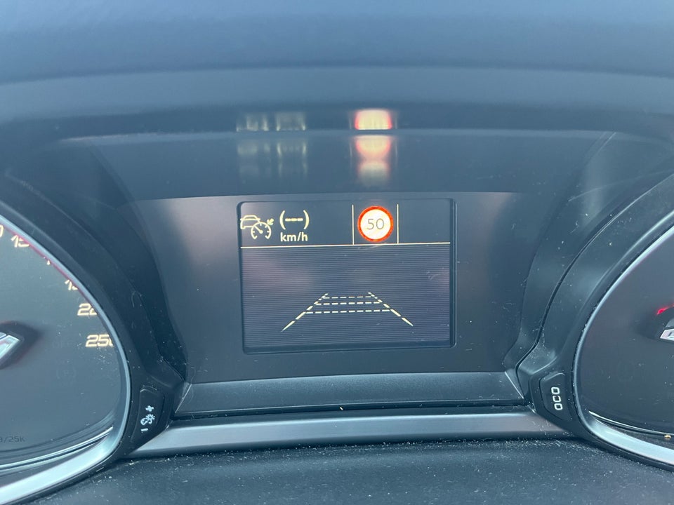 Peugeot 308 1,5 BlueHDi 130 Allure+ Sky SW 5d