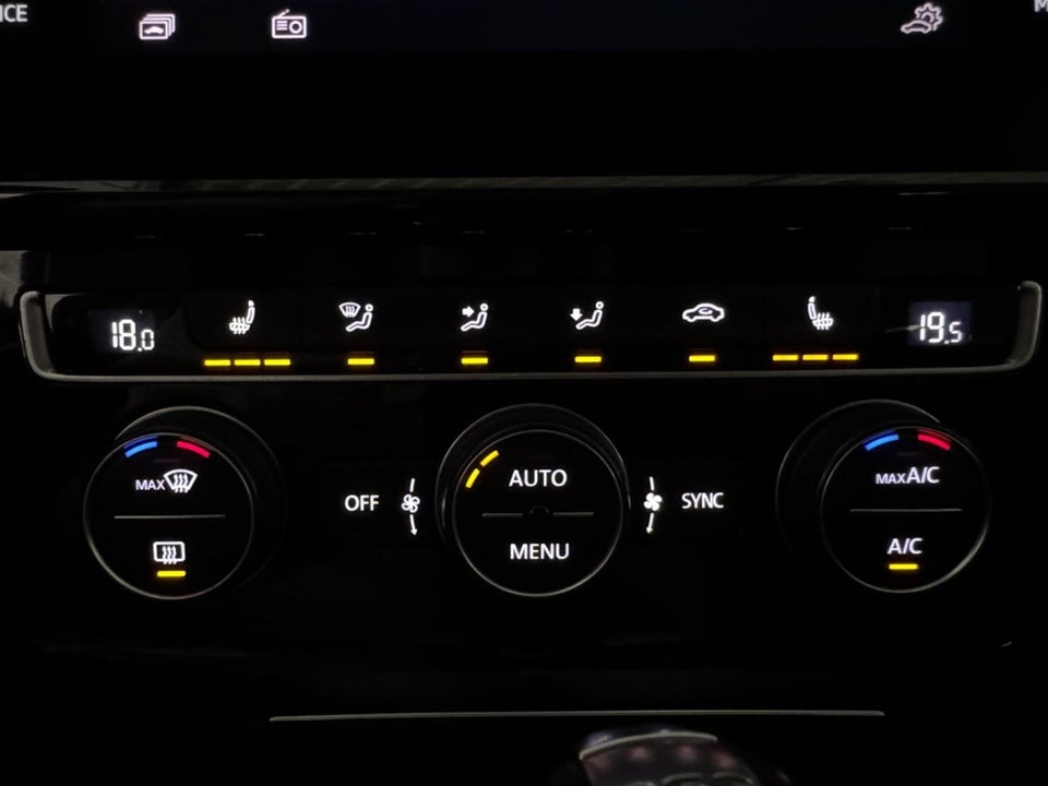 VW Golf VII 1,6 TDi 115 IQ.Drive Variant DSG 5d