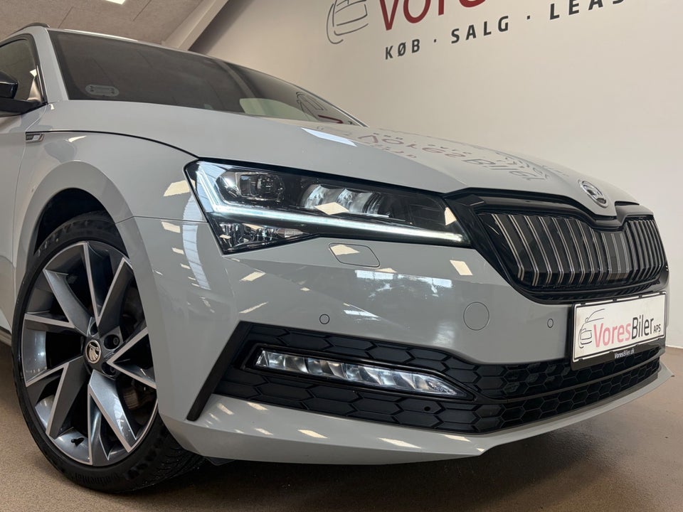 Skoda Superb 1,4 TSi iV Sportline Combi DSG 5d