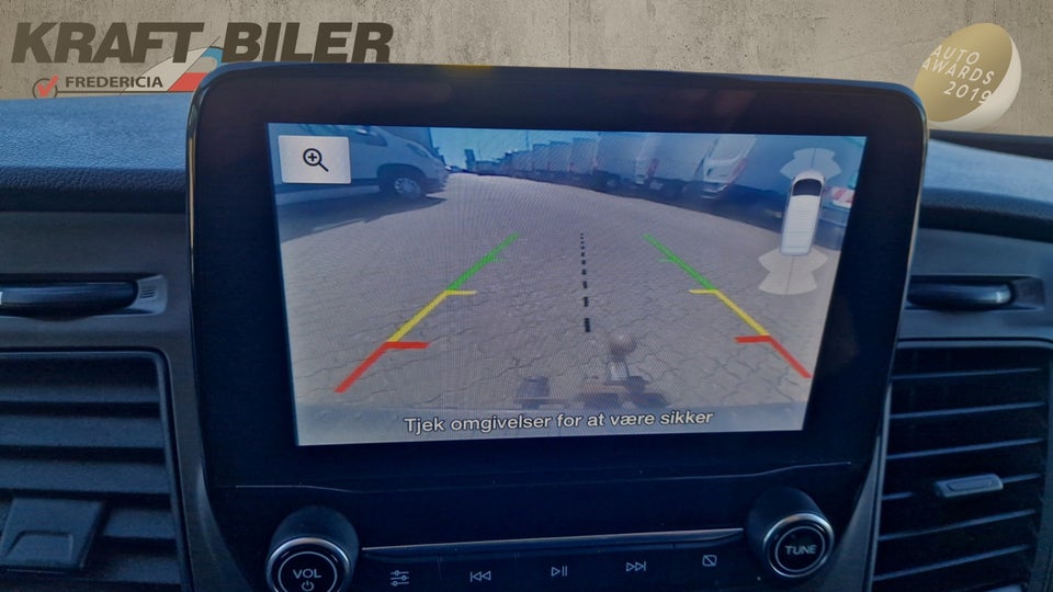 Ford Transit Custom 300 L2 2,0 TDCi 130 Trend