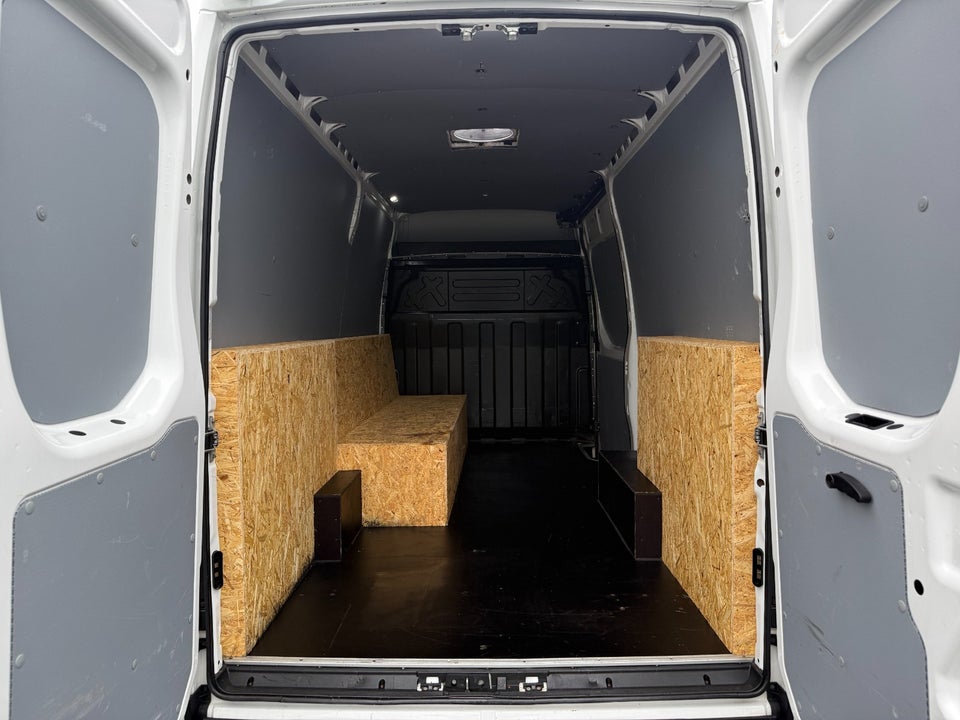 Iveco Daily 3,0 35C18 12m³ Van AG8