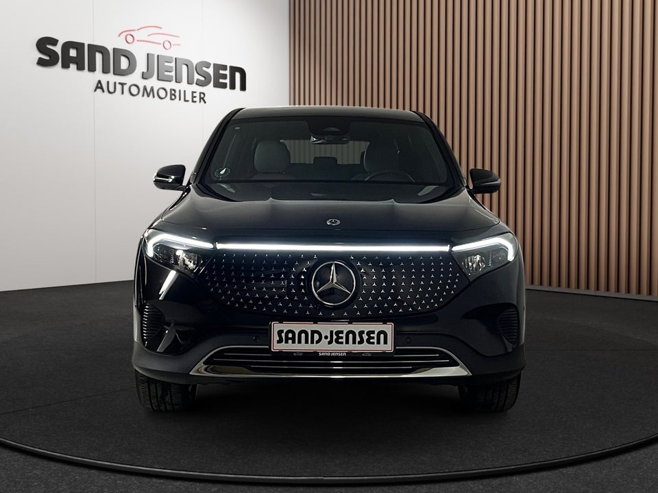 Mercedes EQB250+ Electric Art 5d