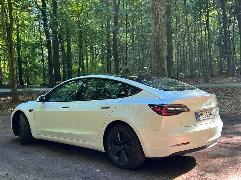 Tesla Model 3 Long Range AWD 4d