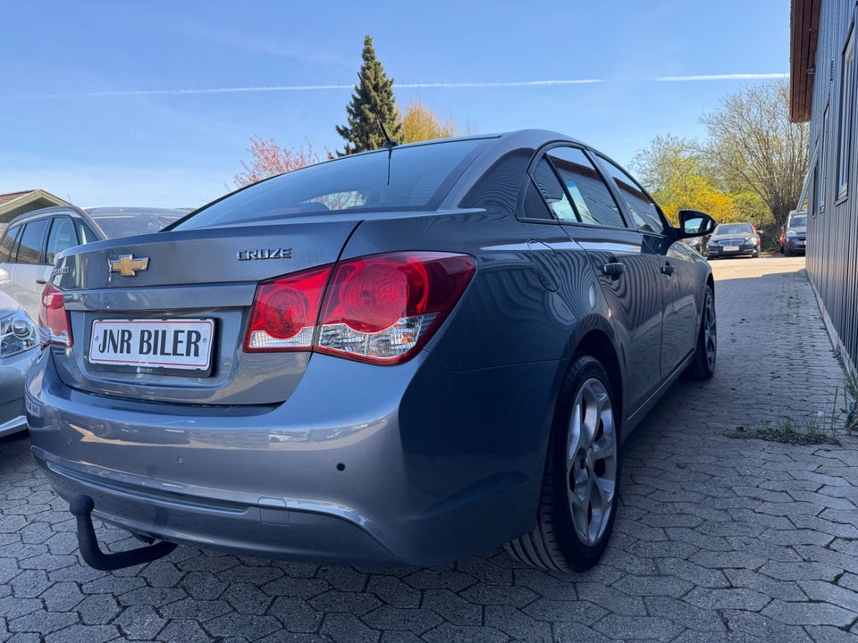 Chevrolet Cruze 1,8 LT 4d