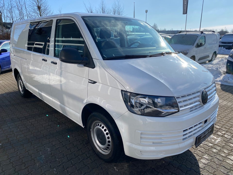 VW Transporter 2,0 TDi 150 Mandskabsvogn DSG