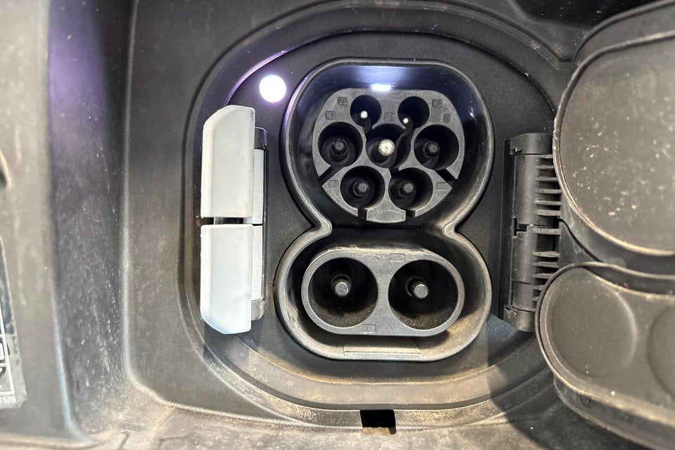 BMW iX1 eDrive20 X-Line 5d