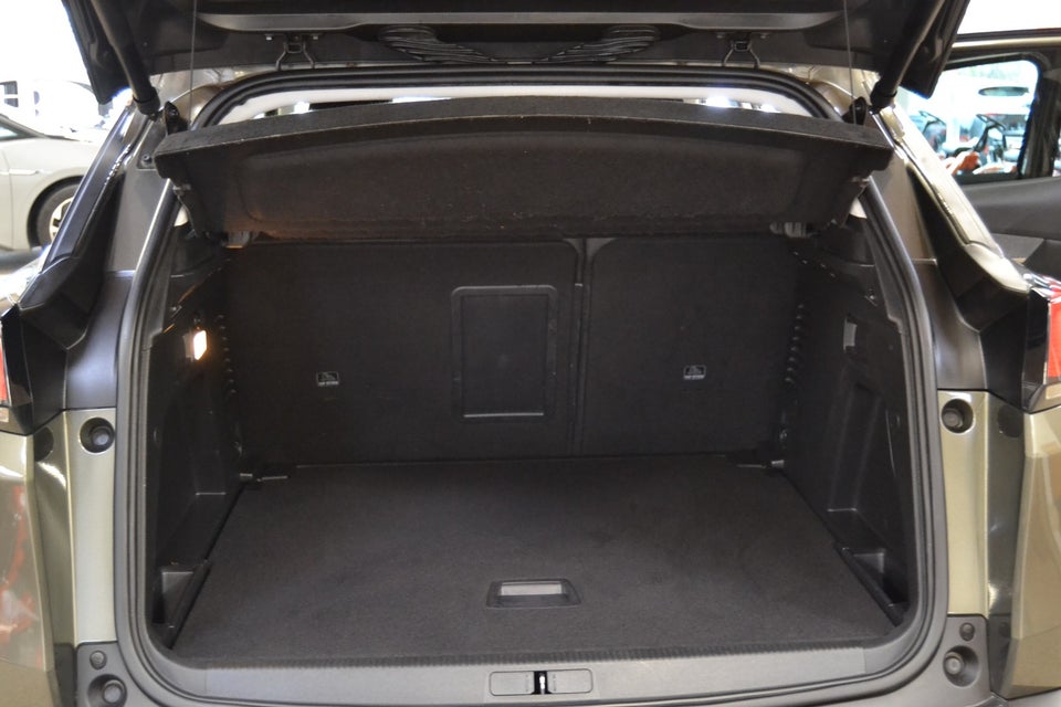 Peugeot 3008 1,5 BlueHDi 130 Allure Limited EAT8 5d