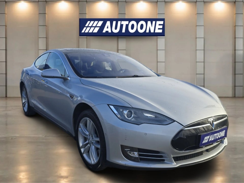 Tesla Model S 85 5d
