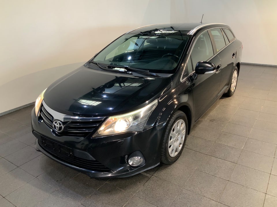 Toyota Avensis 2,0 D-4D T2 stc. 5d