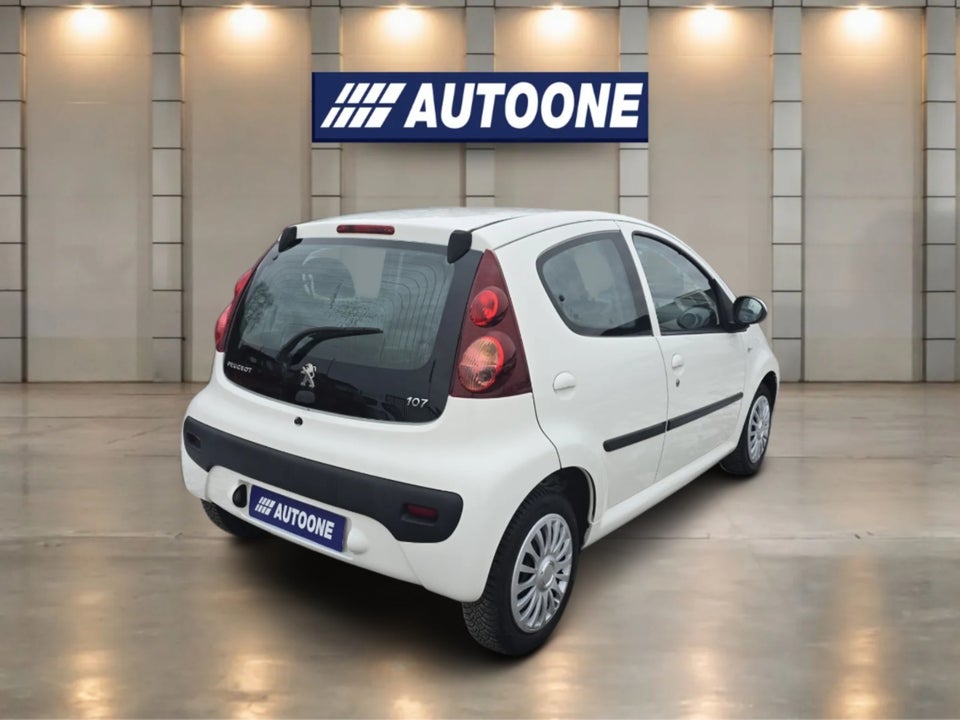 Peugeot 107 1,0 Active 5d